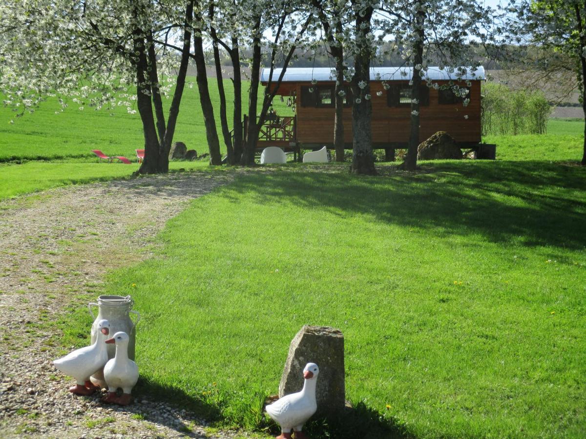 Bed and Breakfast Roulotte Panoramique Du Moulin Châtillon-sur-Marne Exterior foto