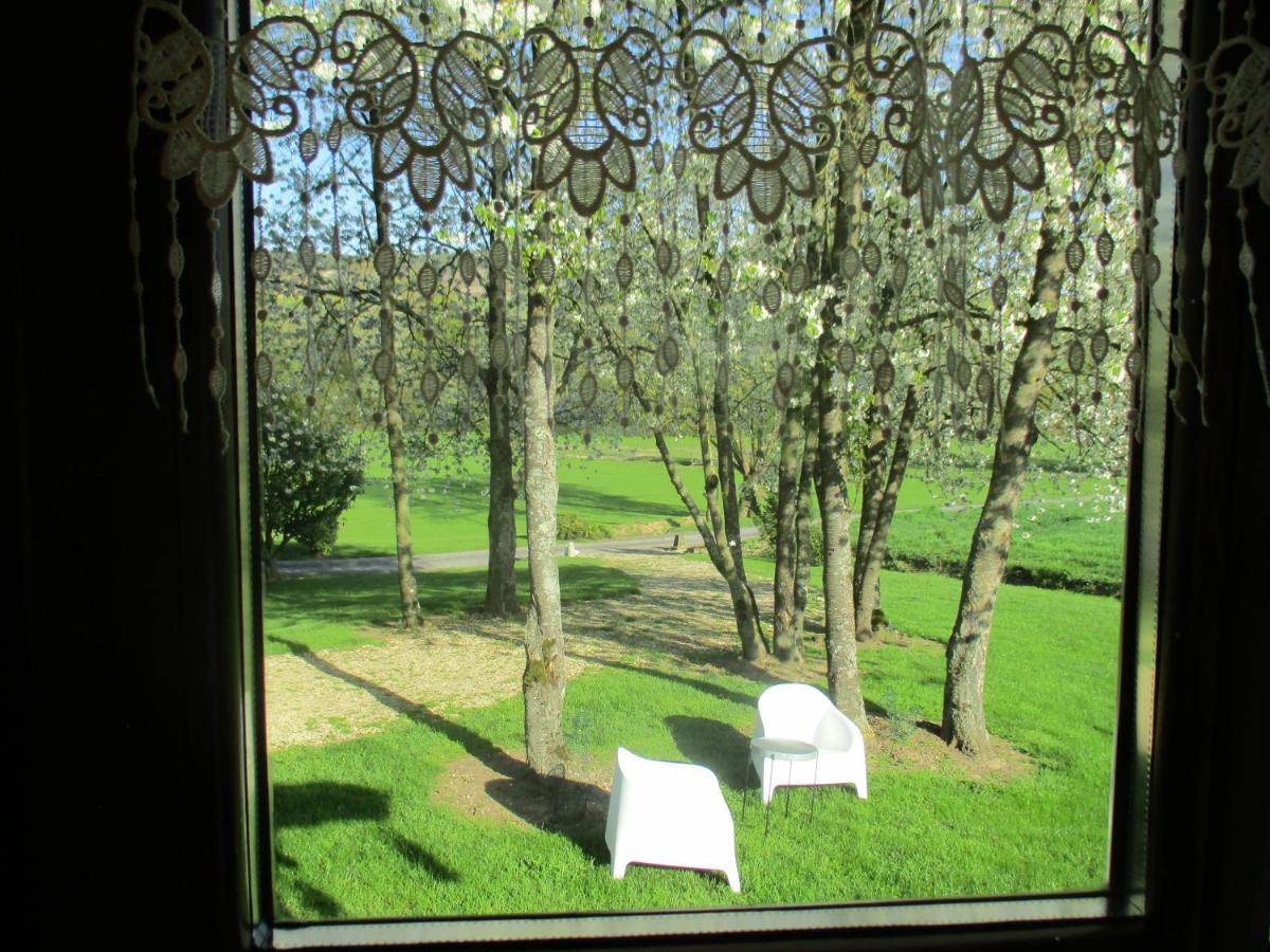 Bed and Breakfast Roulotte Panoramique Du Moulin Châtillon-sur-Marne Exterior foto